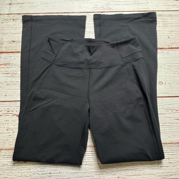 Lululemon Groove Pant Flare Full-On Luxtreme 32" in
Black Sz 12 - Picture 3 of 12